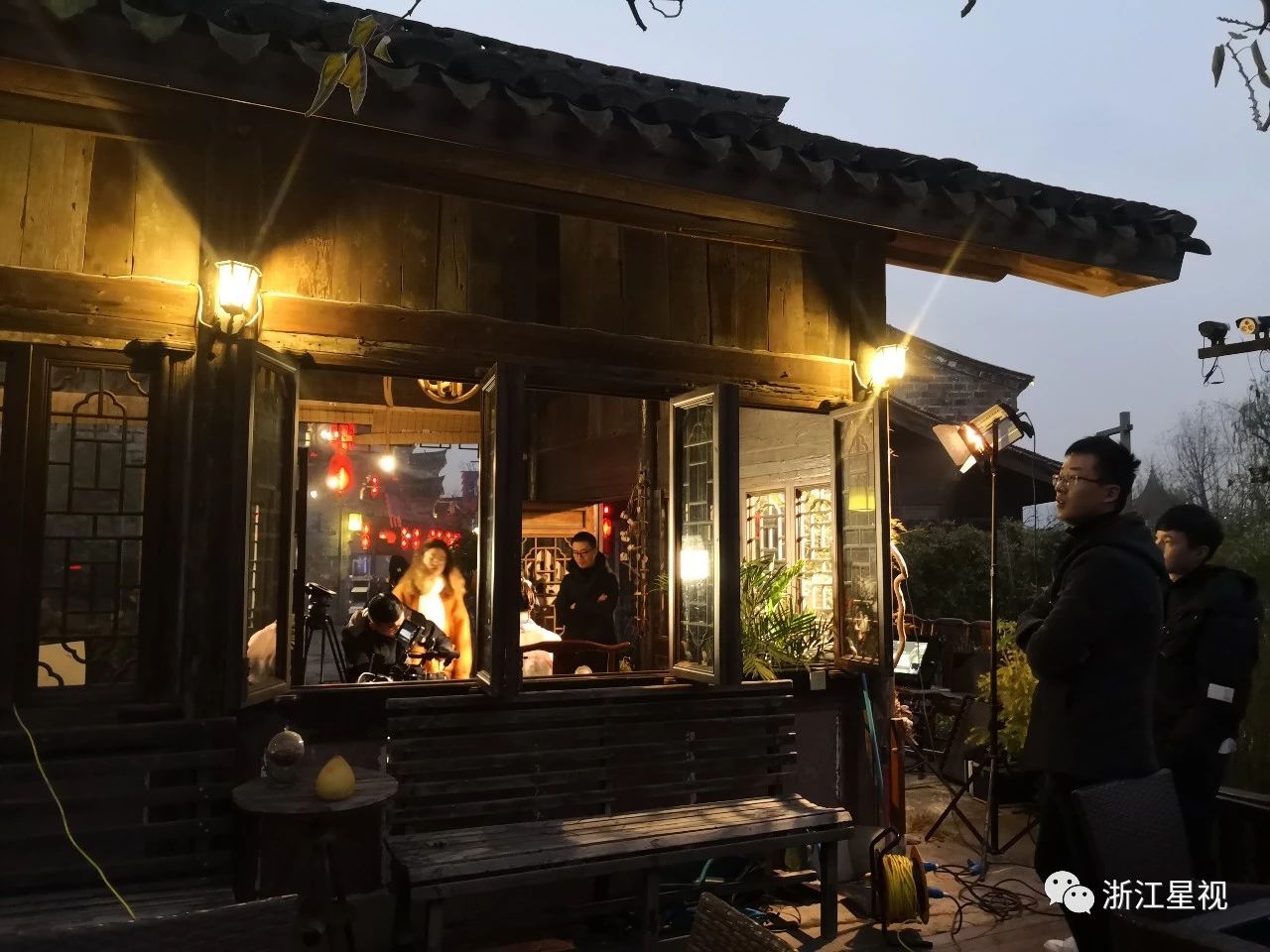 5c8f50a77b13d.jpg 10.jpg